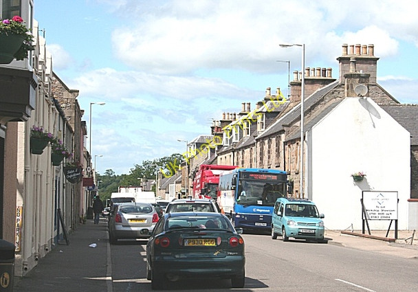 Photo 6"x4" High Street Fochabers c2006