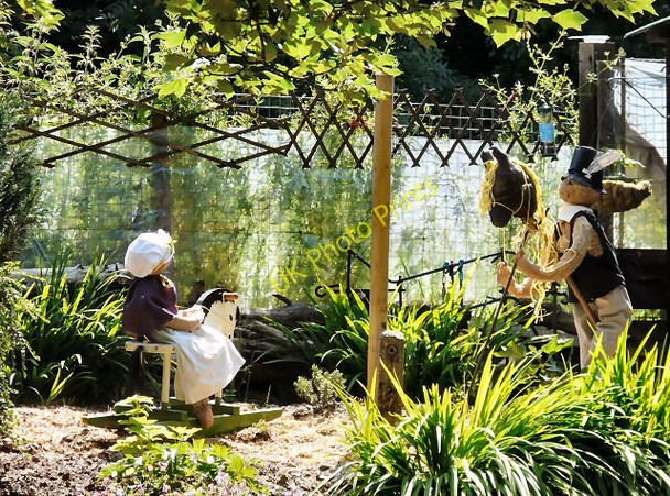 Photo 6"x4" Broadbottom Scarecrows Charlesworth c2010
