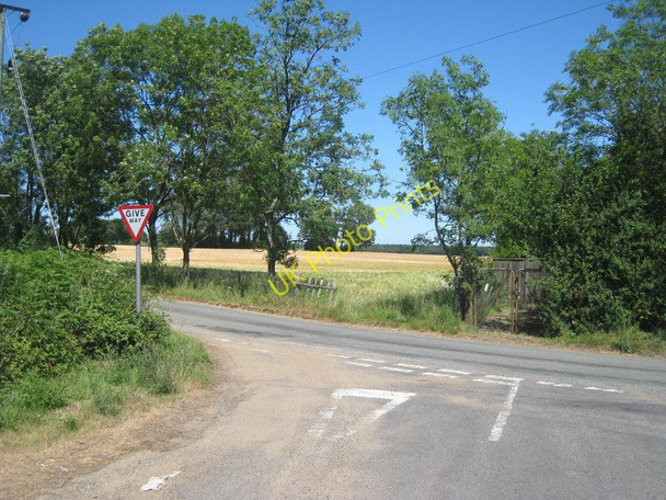 Photo 6"x4" Crop Field off Sandgates Mockbeggar\/TR1443 c2010