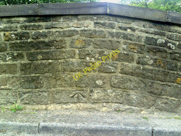 Photo 6"x4" Benchmark on New Bridge Appersett c2010