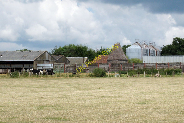 Photo 6"x4" Oast House at Altherall's Farm, Fletching, East Sussex Fletching c2010