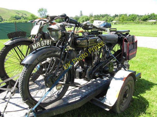 Photo 6"x4" Two together Hundred House c2010