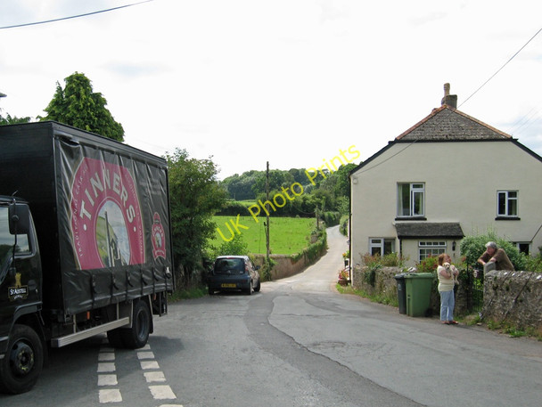 Photo 6"x4" Denbury Green Wotton Cross\/SX8069 c2010