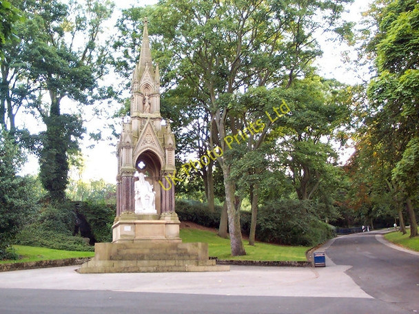 Photo 6"x4" Statue of Sir Titus Salt in Lister Park Shipley\/SE1437 c2005
