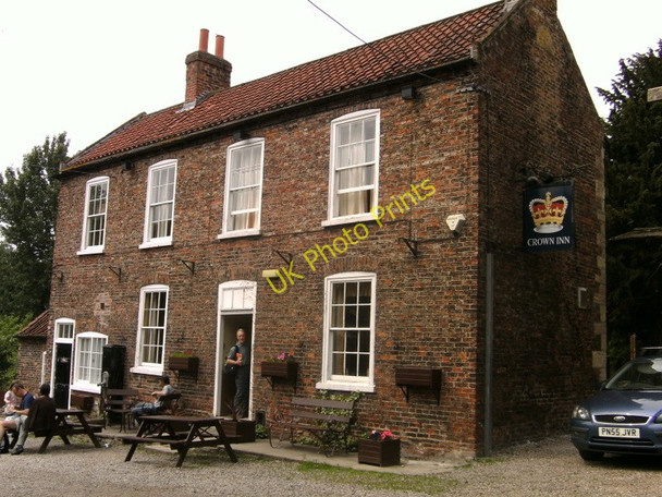 Photo 6"x4" The Crown Inn Bolton Percy c2010