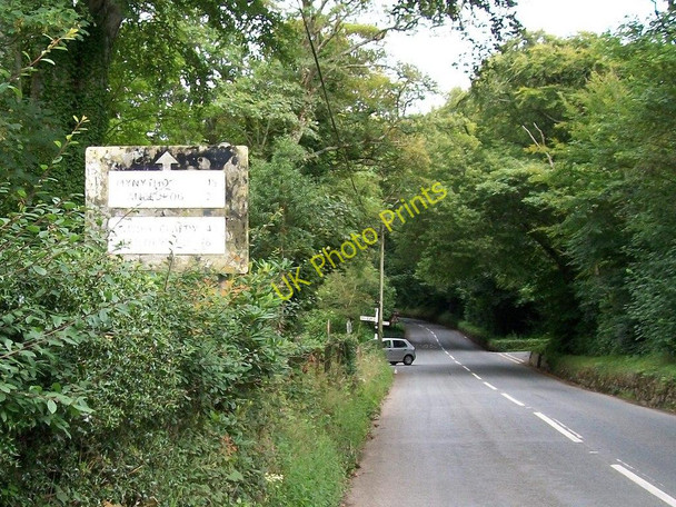 Photo 6"x4" Road sign on the B4413 on the approach to the Rhyd-galed Crossroads Botwnnog c2010