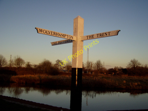 Photo 6"x4" Great Haywood Junction Fingerpost, Staffordshire Great Haywood c2008