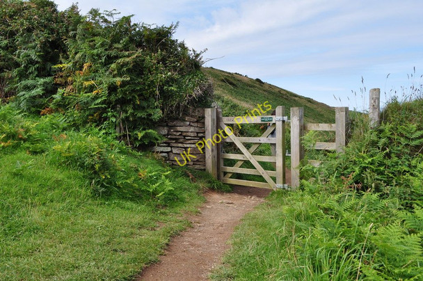 Photo 6"x4" A gate on the coast path to Baggy Point Croyde Bay\/SS4339 c2010