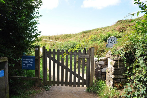 Photo 6"x4" A gate which leads to National Trust Land near Baggy Point Croyde Bay\/SS4339 c2010