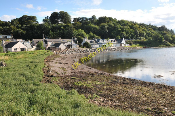 Photo 6"x4" Clachnaharry viewed from the sea loch Inverness c2010