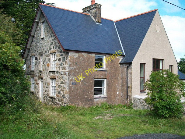 Photo 6"x4" Hen Ysgol  A Ty Ysgol\/ Old School and Master's House at Llangwnnadl Pen-y-graig\/SH2033 c2010