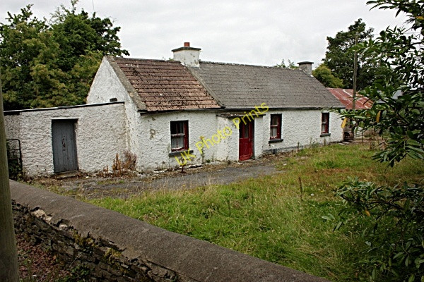 Photo 6"x4" Old Cottage Rosenallis c2010