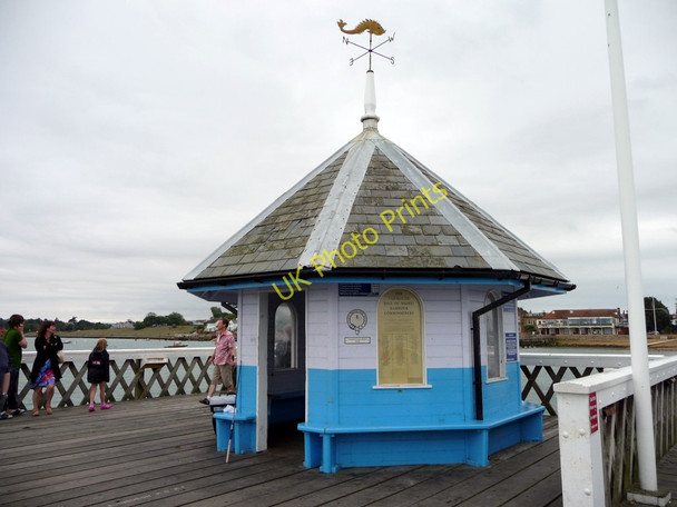 Photo 6"x4" Harbour Commissioner's Office, Yarmouth Pier, Isle of Wight Yarmouth c2010