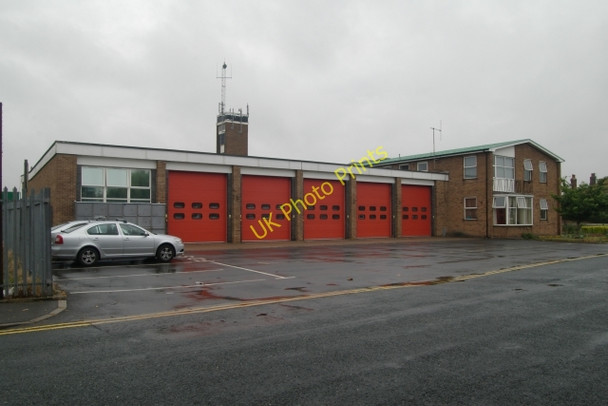 Photo 6"x4" Grimsby fire station Grimsby c2010