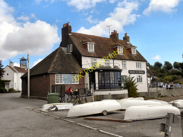 Photo 6"x4" Crown and Anchor, Dell Quay Dell Quay c2010