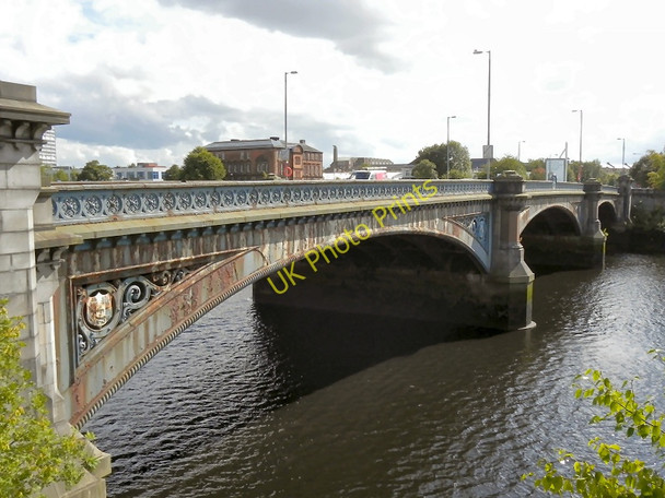 Photo 6"x4" River Clyde, Albert Bridge Glasgow c2010