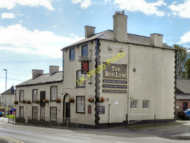 Photo 6"x4" The Red Lion Westhoughton c2010