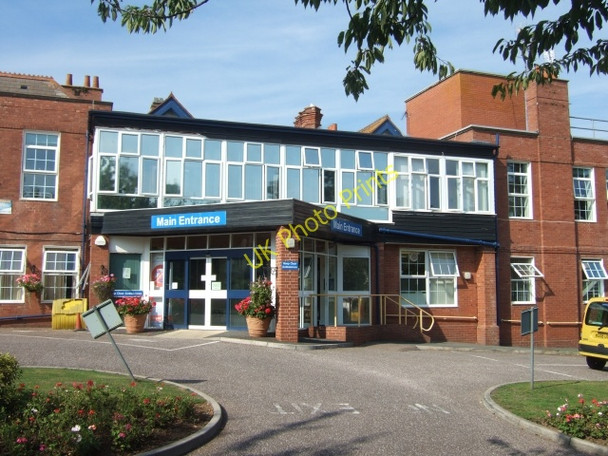 Photo 6"x4" Entrance of Budleigh Salterton hospital Budleigh Salterton c2010