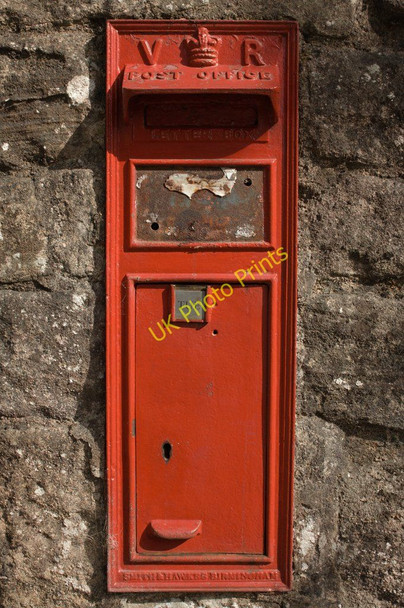 Photo 6"x4" Victorian Postbox, Fountains Bridge Aldfield c2010