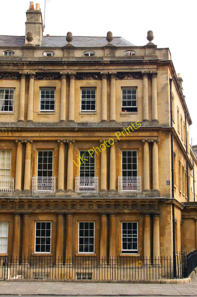 Photo 6"x4" Columns in The Circus Bath\/ST7464 c2010