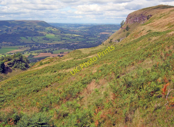 Photo 6"x4" The Ysgyryd Fawr Landslip Crossways\/SO3220 c2010