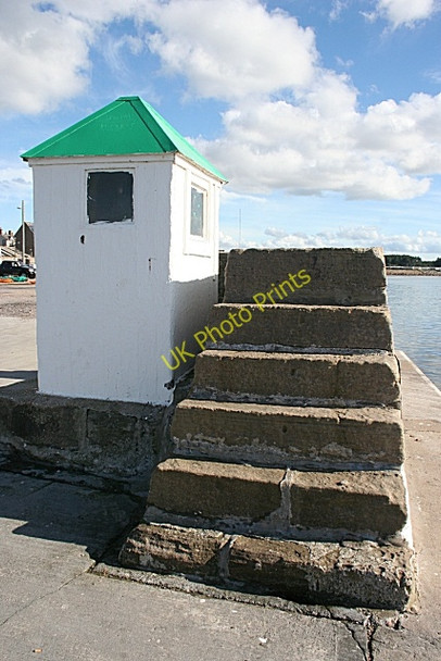 Photo 6"x4" Starboard Hand Light Burghead c2010