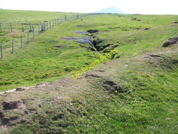 Photo 6"x4" Fence, stream and earth bank on the cliff top near Pant Gwyn Rhos-y-llan c2010