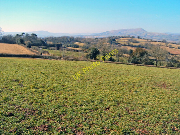 Photo 6"x4" Arable land near Brynderi Upper Green\/SO3818 c2010