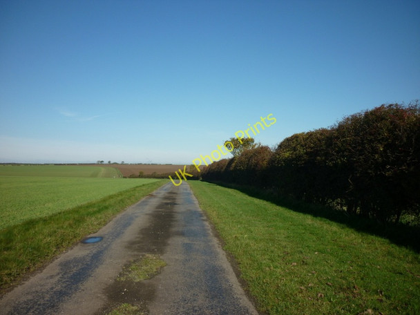 Photo 6"x4" A minor road to Sherburn West Heslerton c2010
