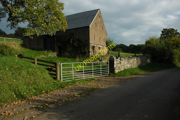 Photo 6"x4" Barn in the Vale of Ewyas Groes-lwyd\/SO3222 c2010