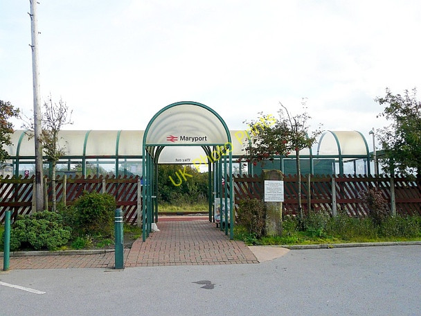 Photo 6"x4" Maryport Railway Station Maryport\/NY0336 c2010