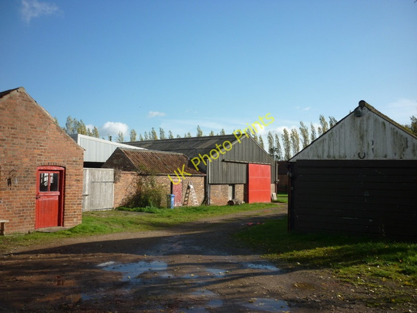 Photo 6"x4" Carr House Farm near Wawne Meaux c2010