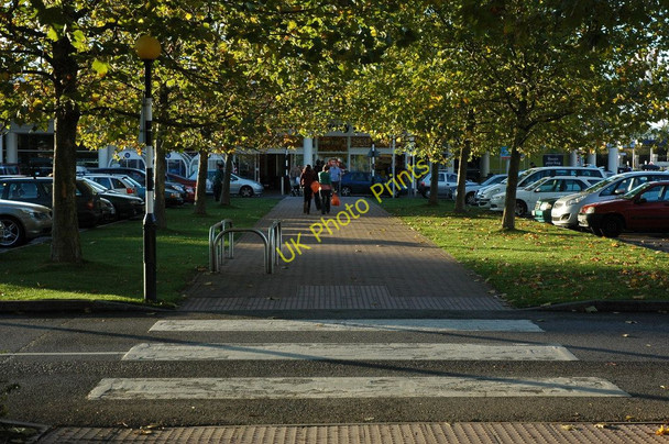 Photo 6"x4" Walkway, out of town shopping centre Gloucester c2010