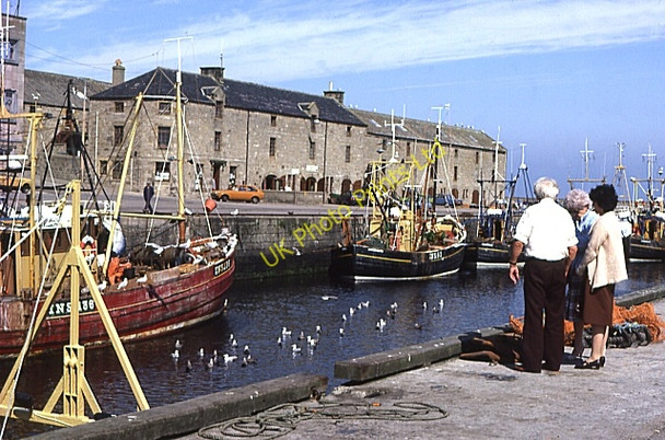Photo 6"x4" Lossiemouth Harbour Lossiemouth c1987 P1