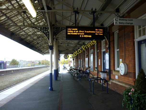 Photo 6"x4" Stalybridge Train Station looking west Stalybridge c2010