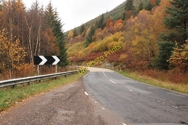 Photo 6"x4" Sharp bends in the A82 near South Laggan Laggan\/NN2996 c2010