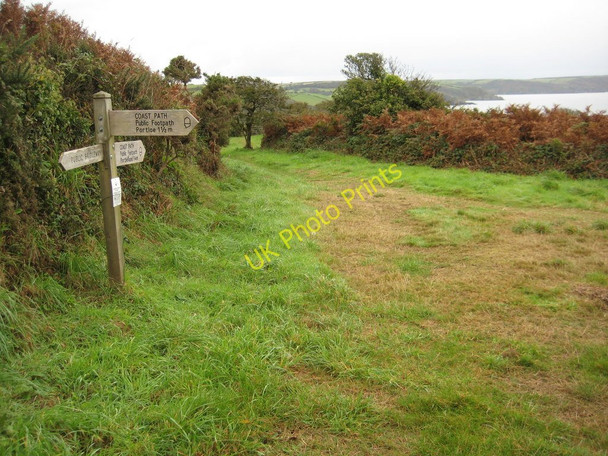 Photo 6"x4" On the South West Coast Path Portholland c2010