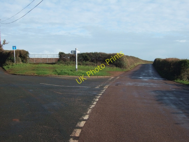 Photo 6"x4" Little Silver Cross Kennford c2010
