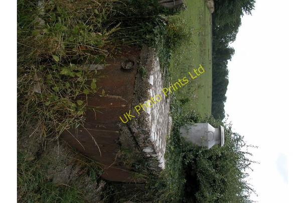 Photo 6"x4" Milk churn and stand, Chedworth Chedworth c2006