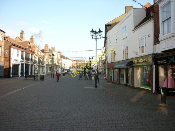 Photo 6"x4" Brigg Market Place Brigg c2010
