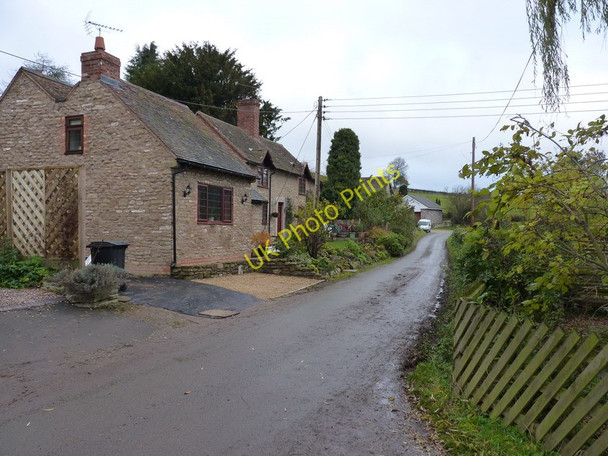 Photo 6"x4" Cottages at Callaughton Much Wenlock c2010