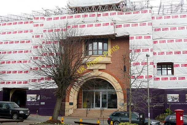 Photo 6"x4" Gift wrapped for sale Henley-on-Thames c2010