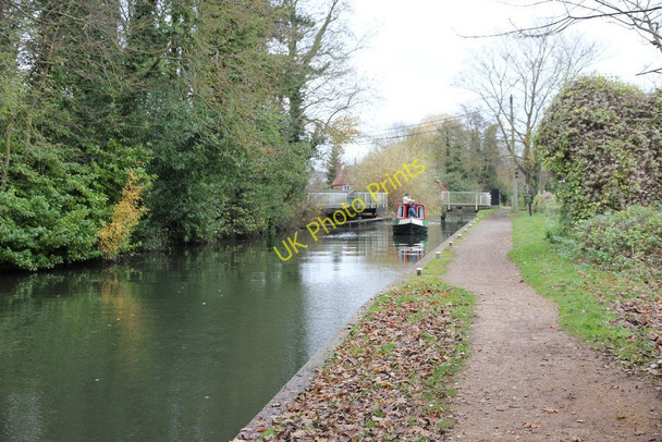 Photo 6"x4" Finally through Sheffield Bottom c2010