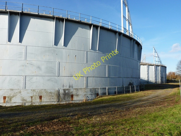 Photo 6"x4" Twin gas holders, Dunstall Wolverhampton c2010