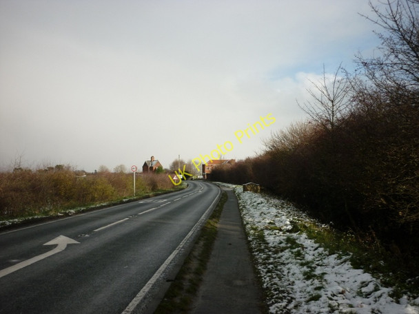 Photo 6"x4" Entering Beverley by Broadgate Hurn\/TA0240 c2010
