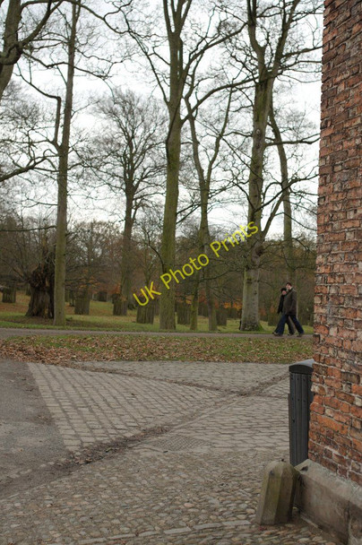 Photo 6"x4" Pivot Bench Mark, Dunham Massey Stables Dunham Town c2010
