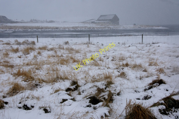 Photo 6"x4" The Houb, Baltasound, in the snow Voesgarth c2010
