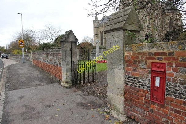 Photo 6"x4" Gateposts at the church Theale\/SU6471 c2010