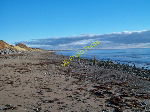 Photo 6"x4" Old groynes on Murlough Beach Newcastle\/J3732 c2010
