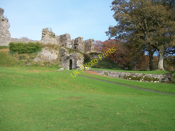 Photo 6"x4" Dundrum Castle - The arch into the Lower Ward with the Gate House of the Upper Ward in the background Dundrum\/J4036 c2010